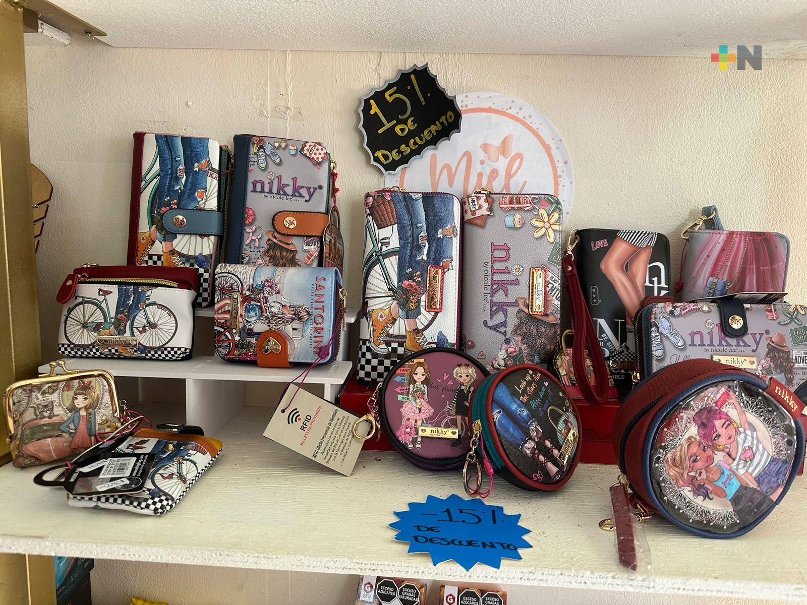 Emprendedores listos para ventas por Día de las Madres, en Coatzacoalcos