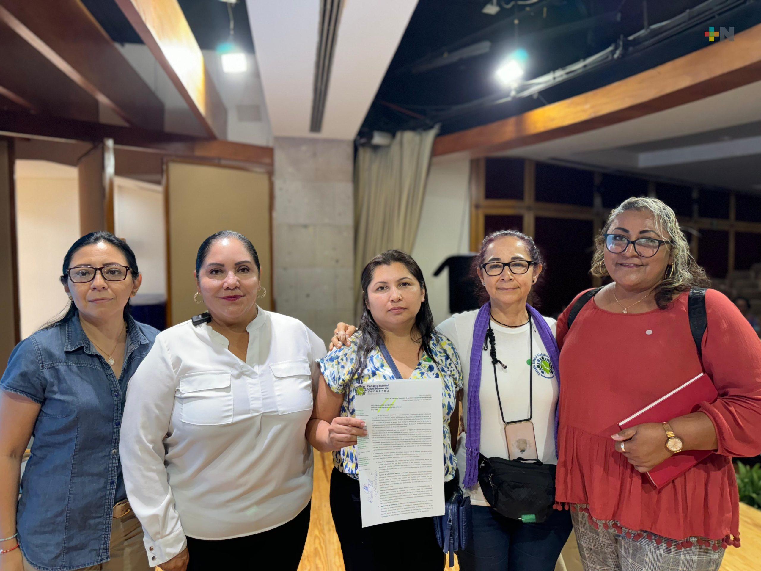 Claudia Tello signa compromiso para la Construcción de la Paz en México y Veracruz