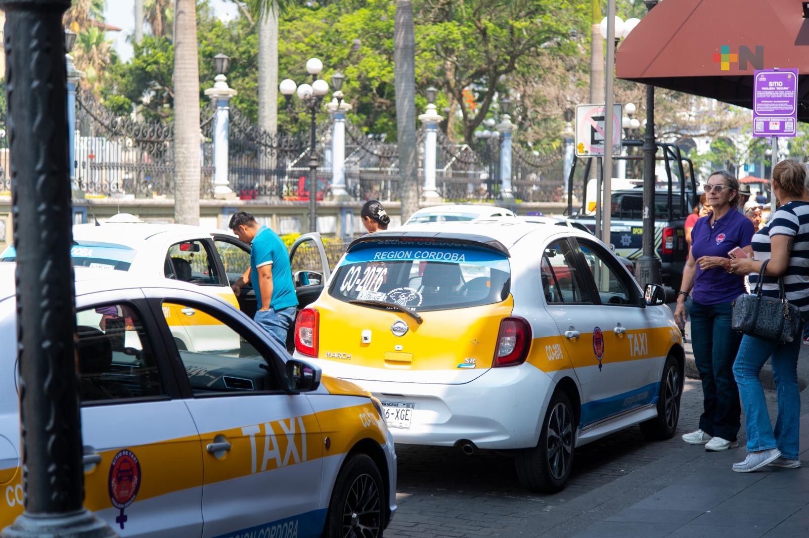 Activan sitio de taxi «Pasajera segura» en Córdoba