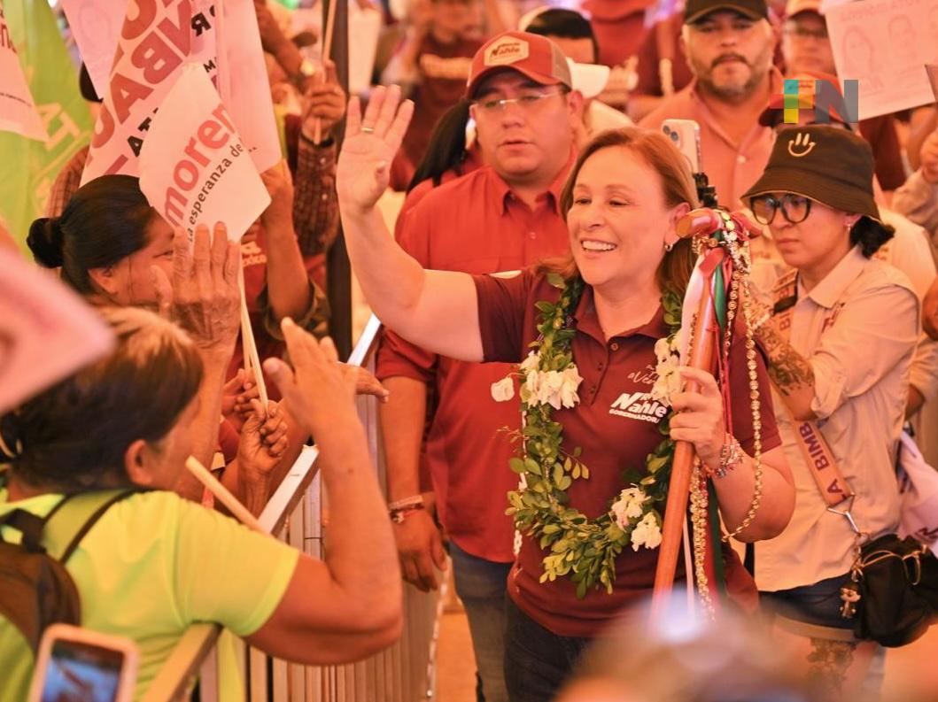 Rocío Nahle realiza precierre en zona sur del estado