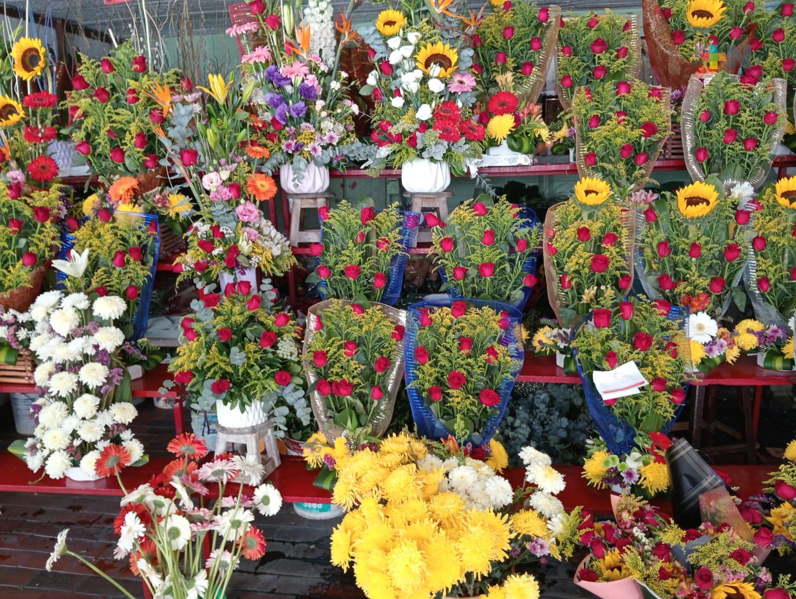 Por Día de la Madre, comerciantes de flores esperan alcanzar el 100% de ventas