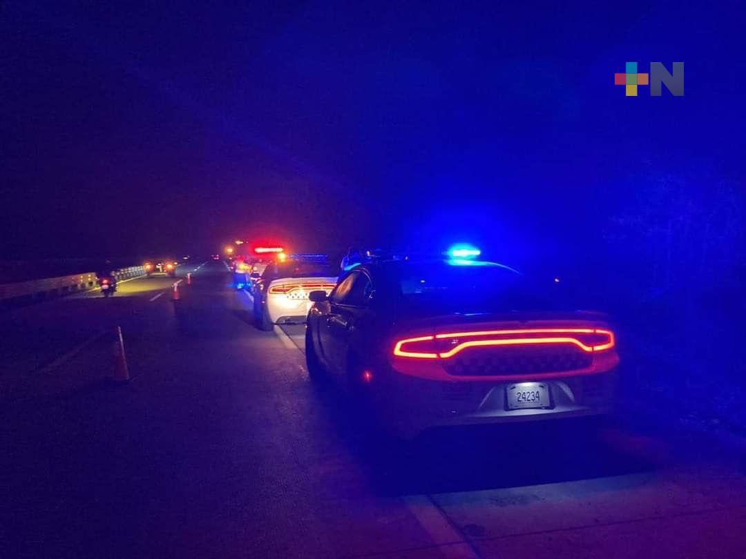 Chofer de tráiler falleció tras ser atropellado en autopista la Tinaja-Cosoleacaque