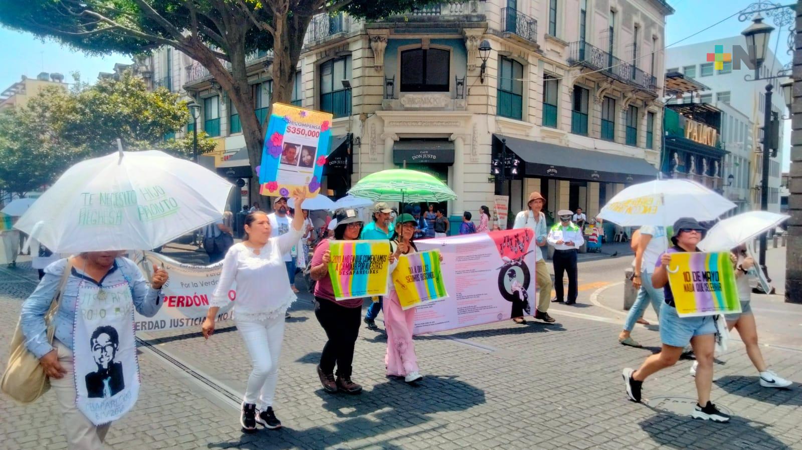 Madres de diferentes colectivos de búsqueda realizan marcha en silencio