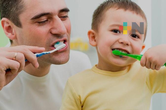 Deshidratación puede provocar sequedad bucal y aumentar desarrollo de caries