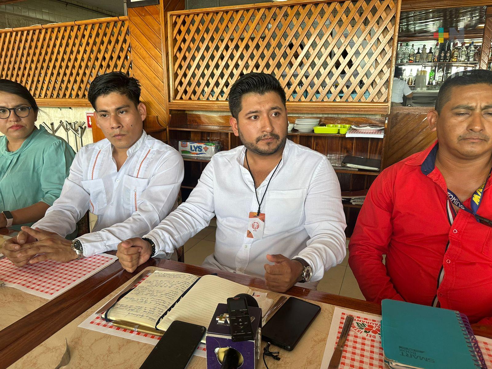 Ofrecen 150 vacantes para trabajar en Querétaro a personas de ejidos de Coatza