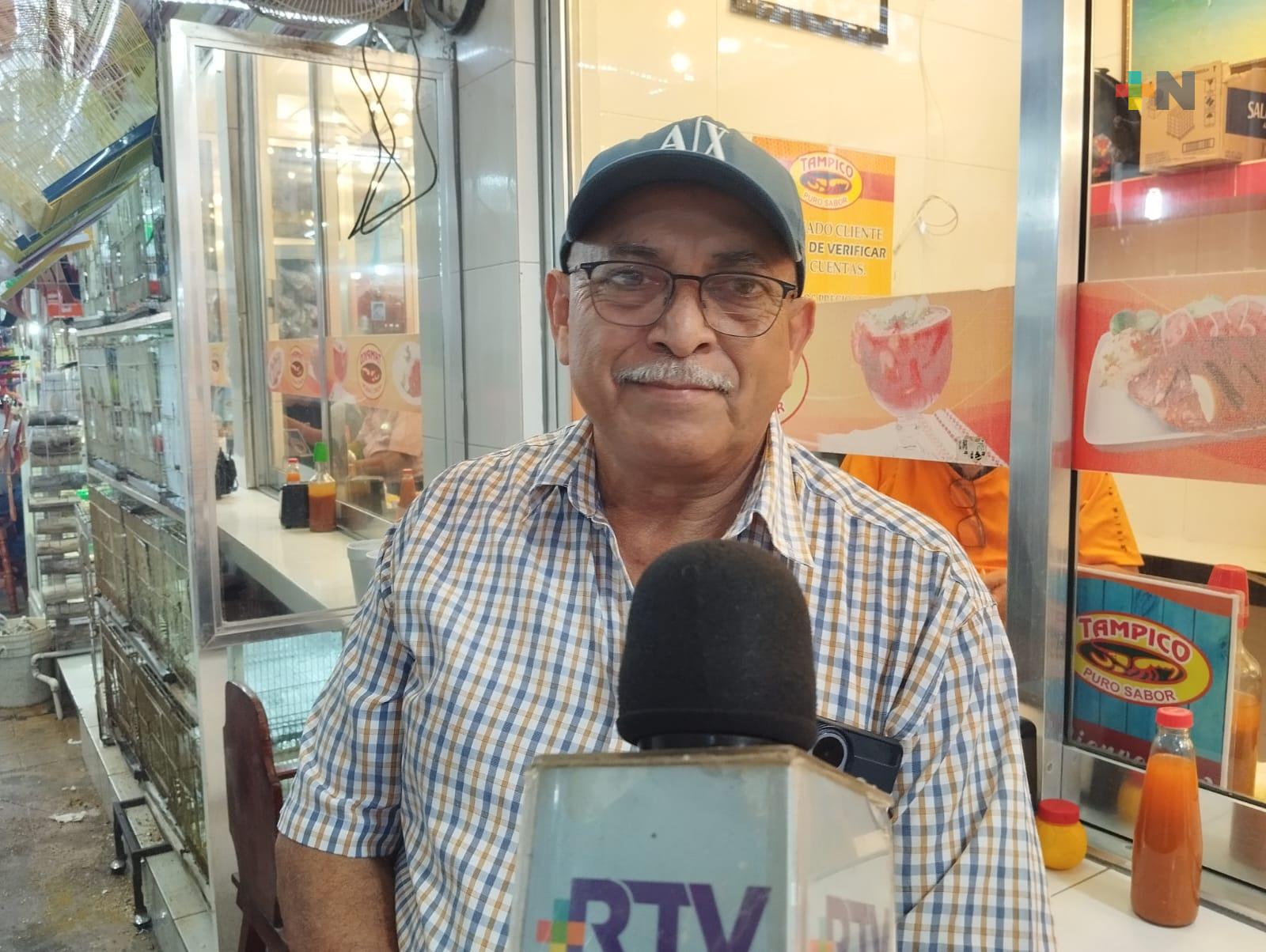 Con altas temperaturas disminuye la venta de alimentos en mercado Hidalgo de Veracruz