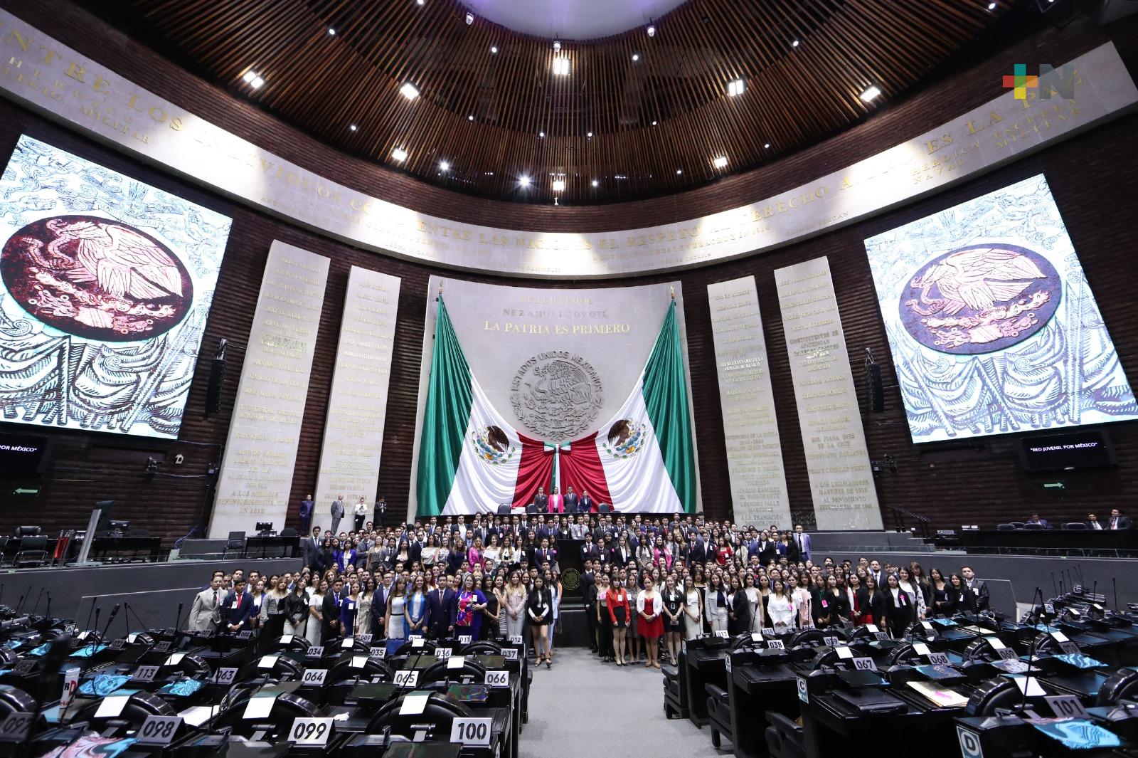 Inaugura Sue Ellen Bernal el cuarto Parlamento Juvenil, en San Lázaro