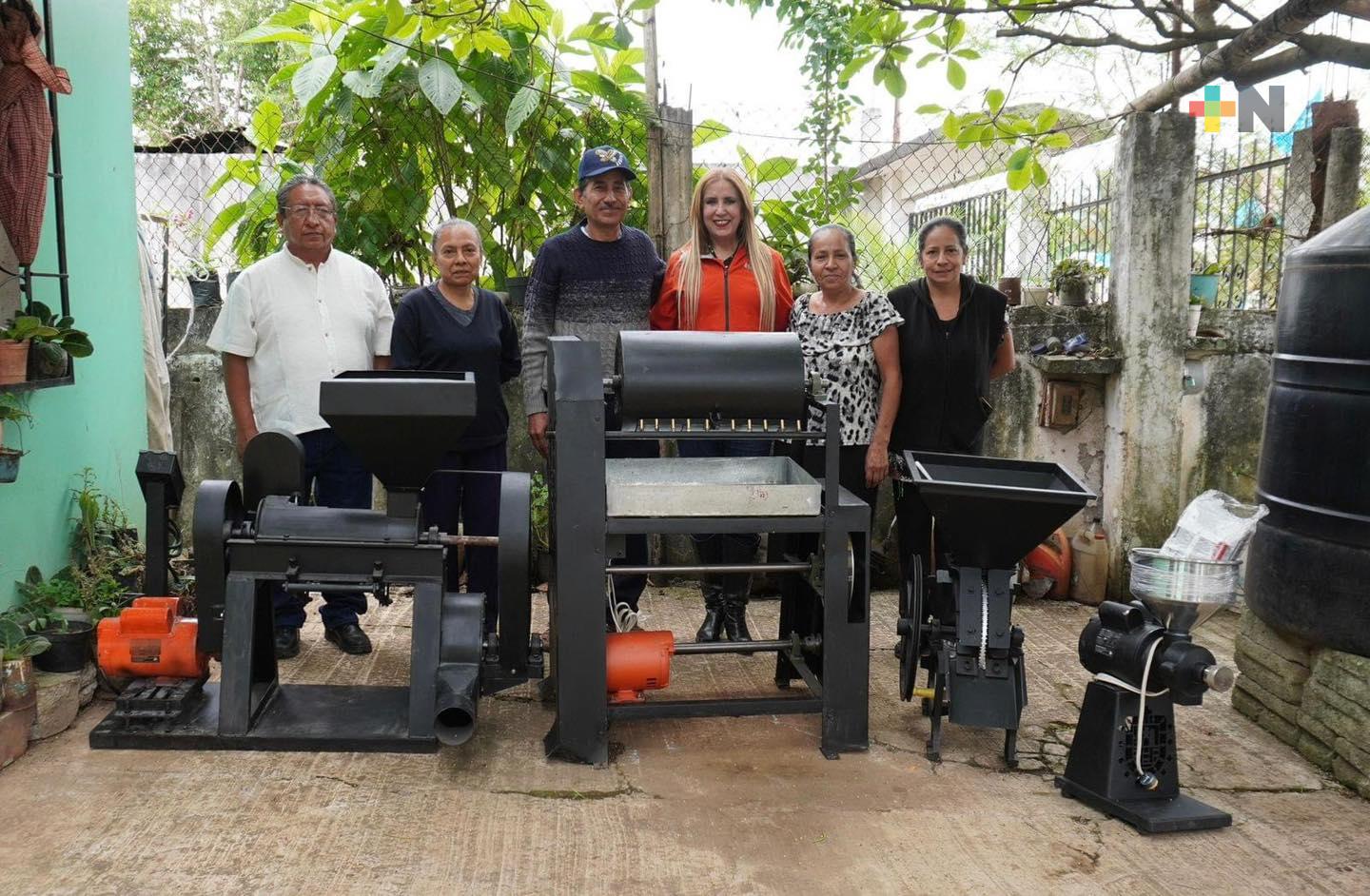 DIF Estatal apoya a productores de café artesanal, panadería y repostería en Totutla