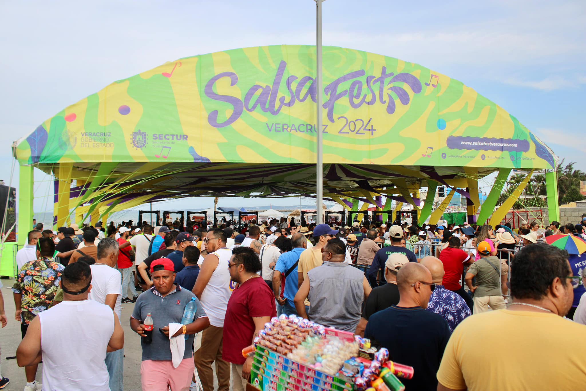 El festival de salsa beneficia a vendedores de temporada en Veracruz-Boca del Río