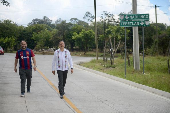 Gobernador Cuitláhuac García supervisa carreteras del territorio veracruzano
