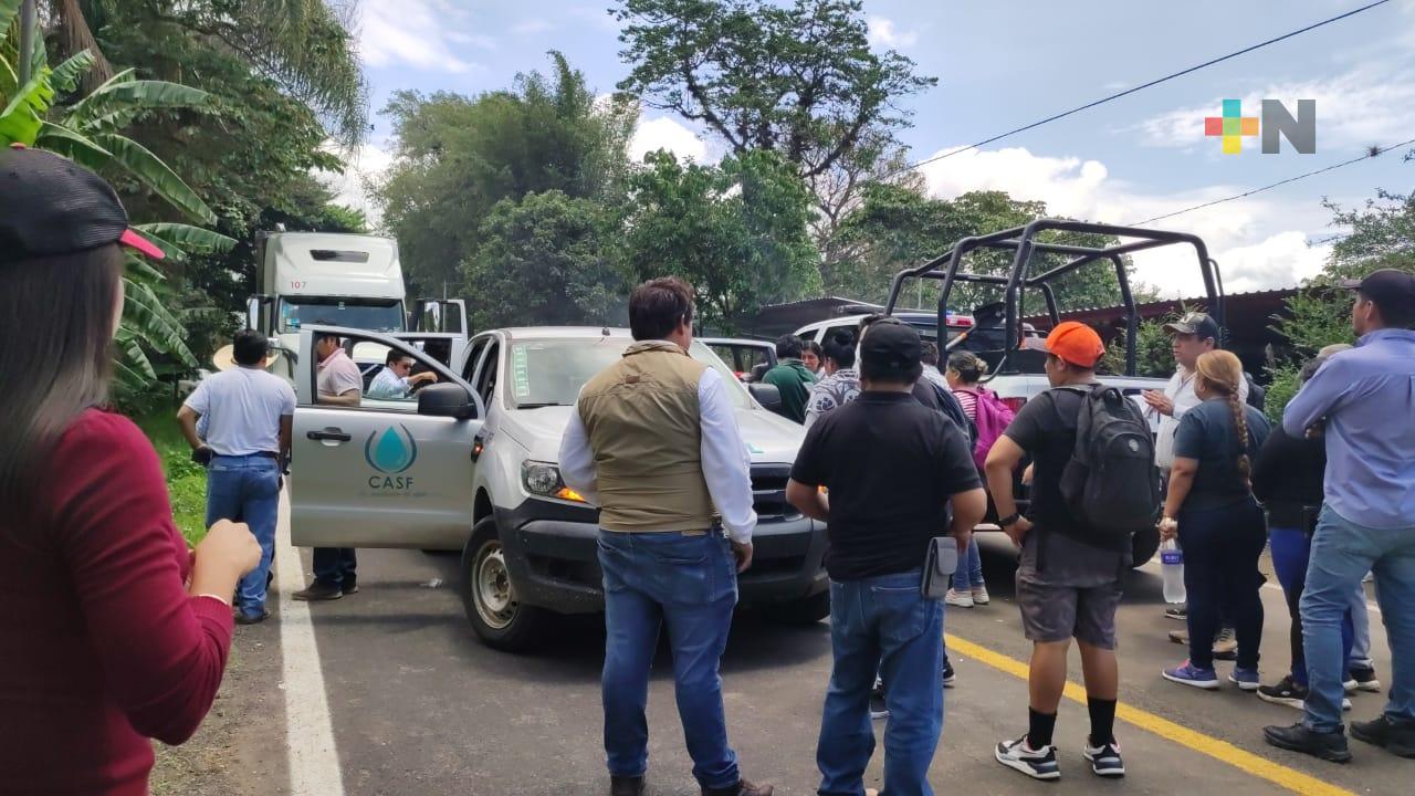 Tras acuerdos para restablecer suministro de agua, liberan carretera en Fortín