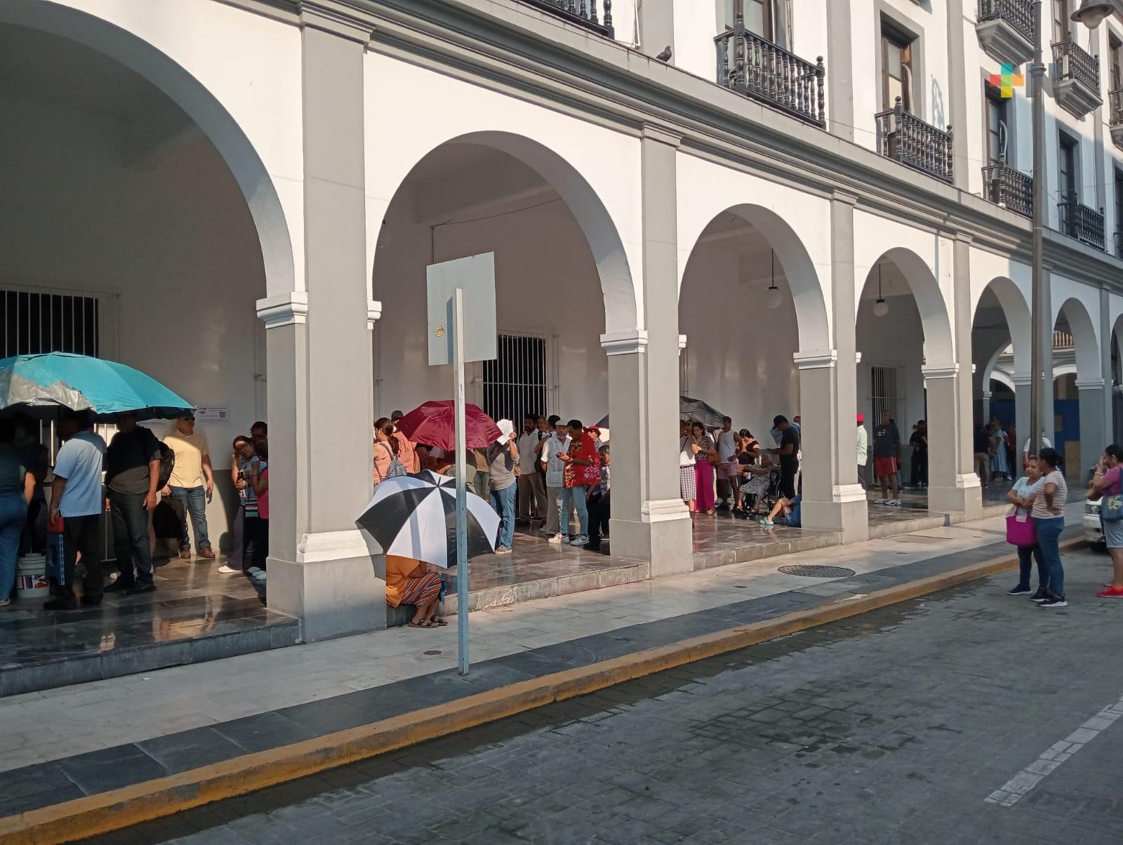 Casilla especial de edificio Trigueros se instaló con normalidad; primer votante se formó desde 6:30 horas