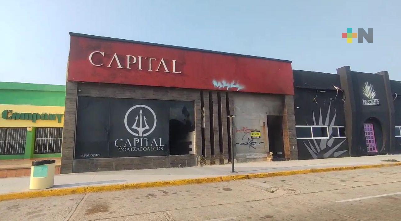 Se incendia en Coatza antro abandonado; no hubo lesionados