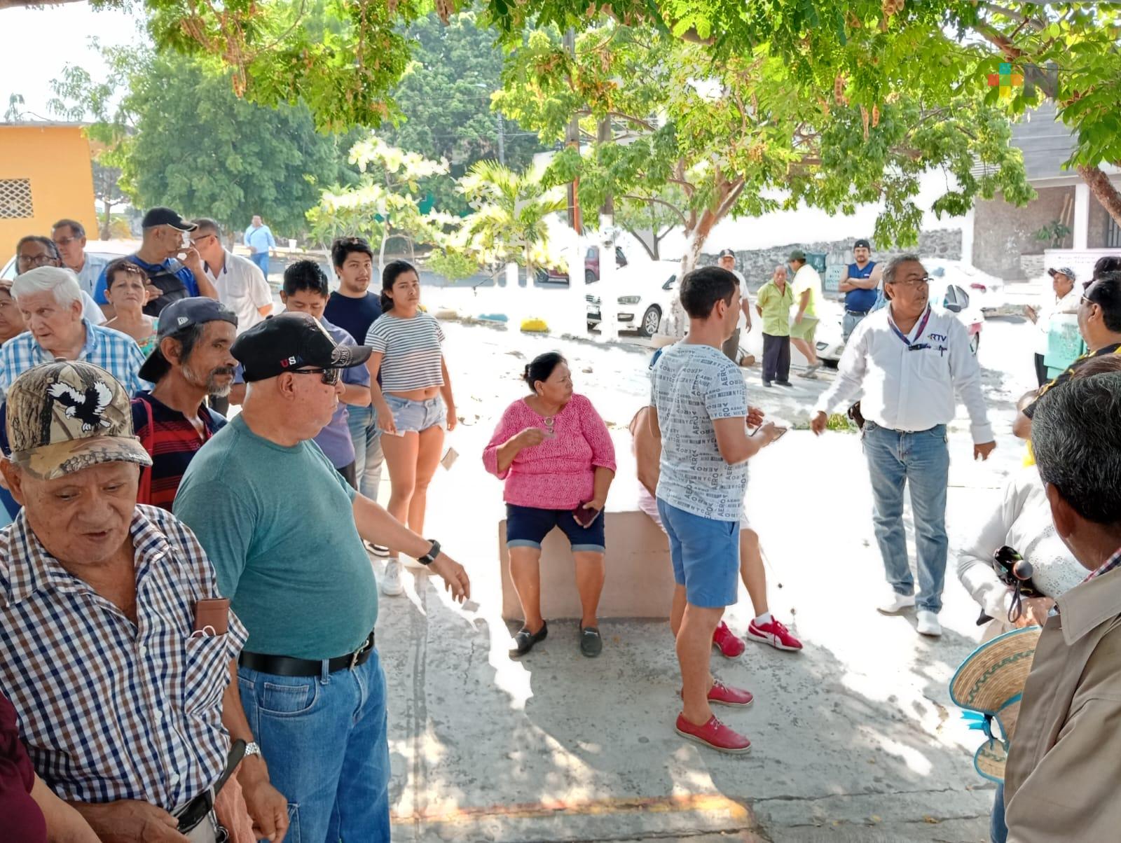 En Veracruz puerto también se reporta retraso en apertura de casillas por falta de funcionarios