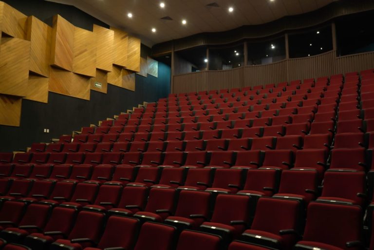 Abren nuevamente las puertas de la sala Dagoberto Guillaumin del Teatro del Estado