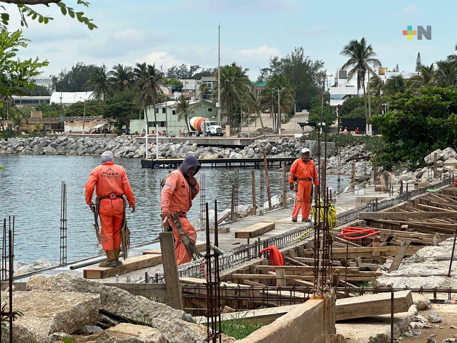 Retraso en obra de modernización del malecón antiguo de Coatza por cambios al proyecto