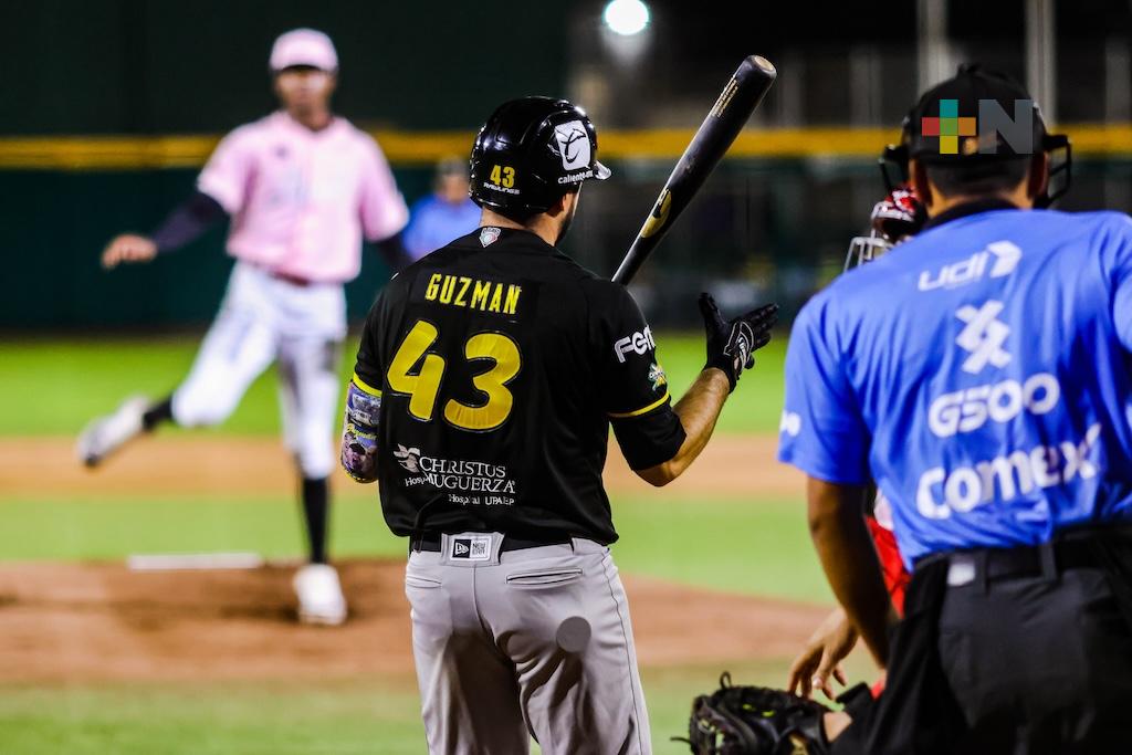 Se empata la serie emplumada, El Águila blanqueó a Pericos