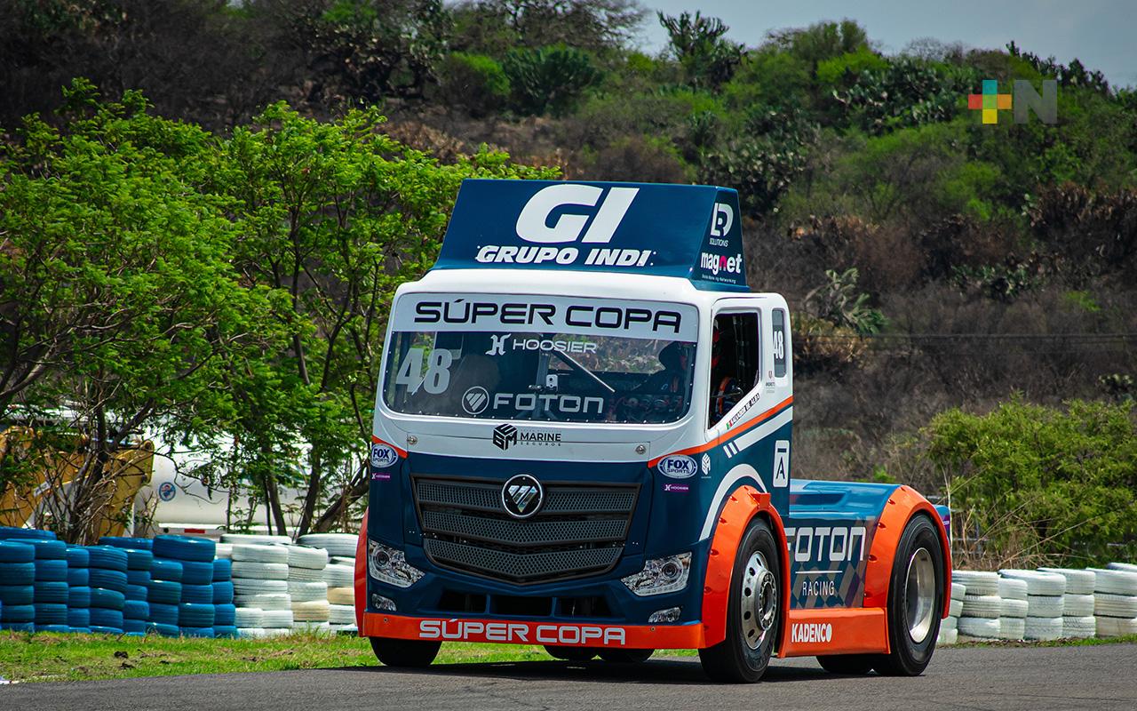 De Alba Jr. y Foton se llevan la pole en los Tractocamiones
