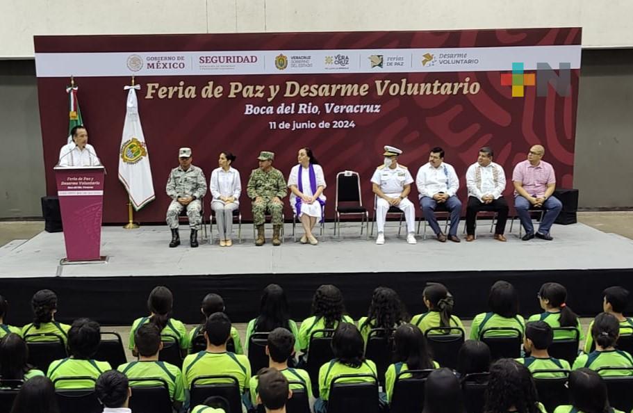 Gobiernos estatal y federal celebran Feria de Paz y Desarme Voluntario en Veracruz