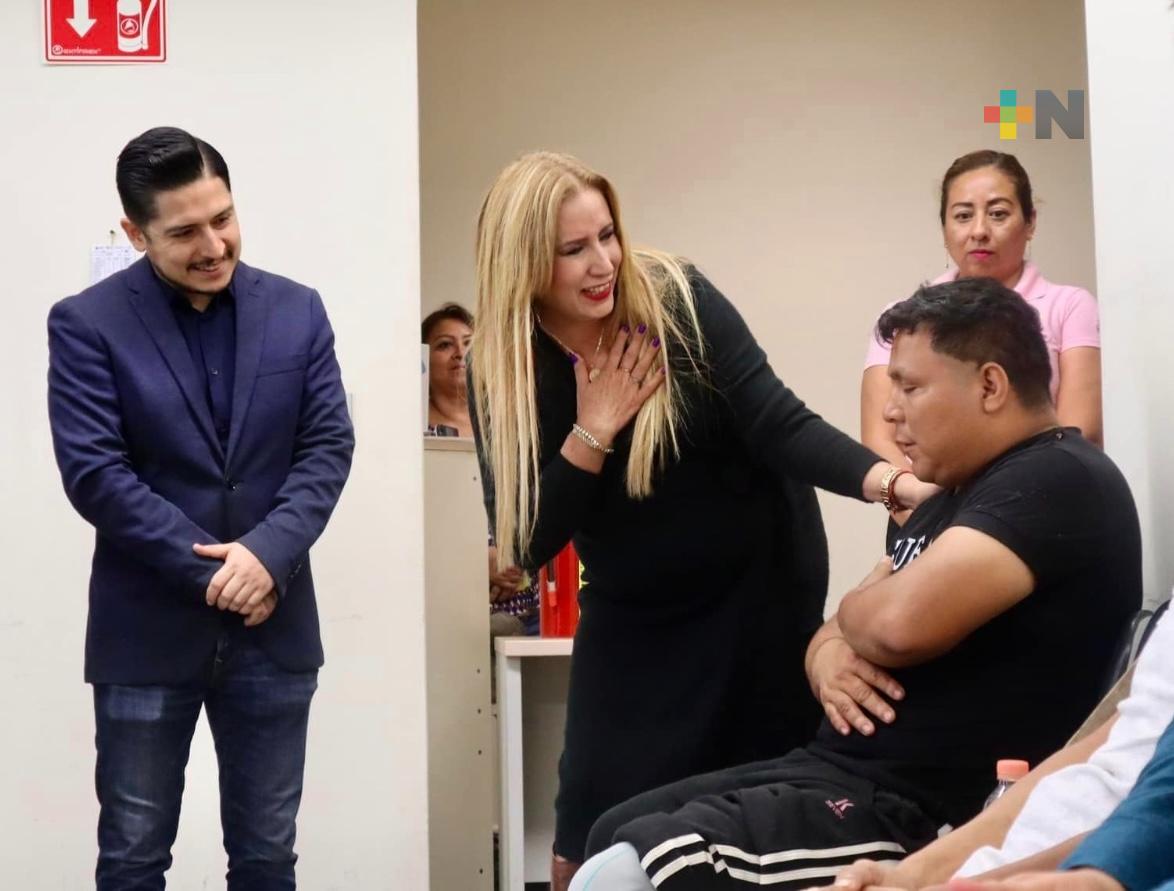 DIF Estatal entregó prótesis y órtesis en el CRISVER