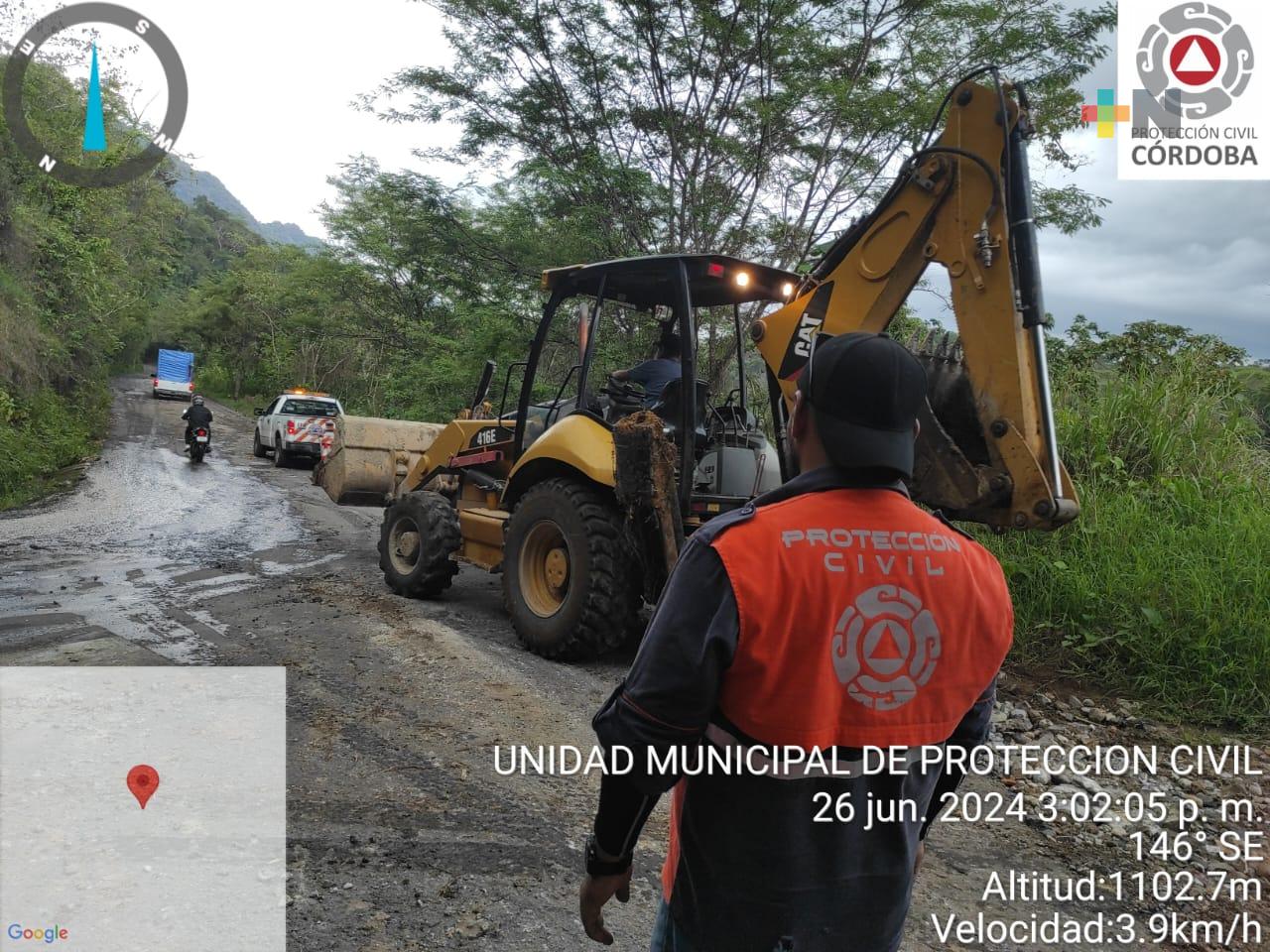 Terminan remoción de escombros en carretera Tecama Calería-Acayotla