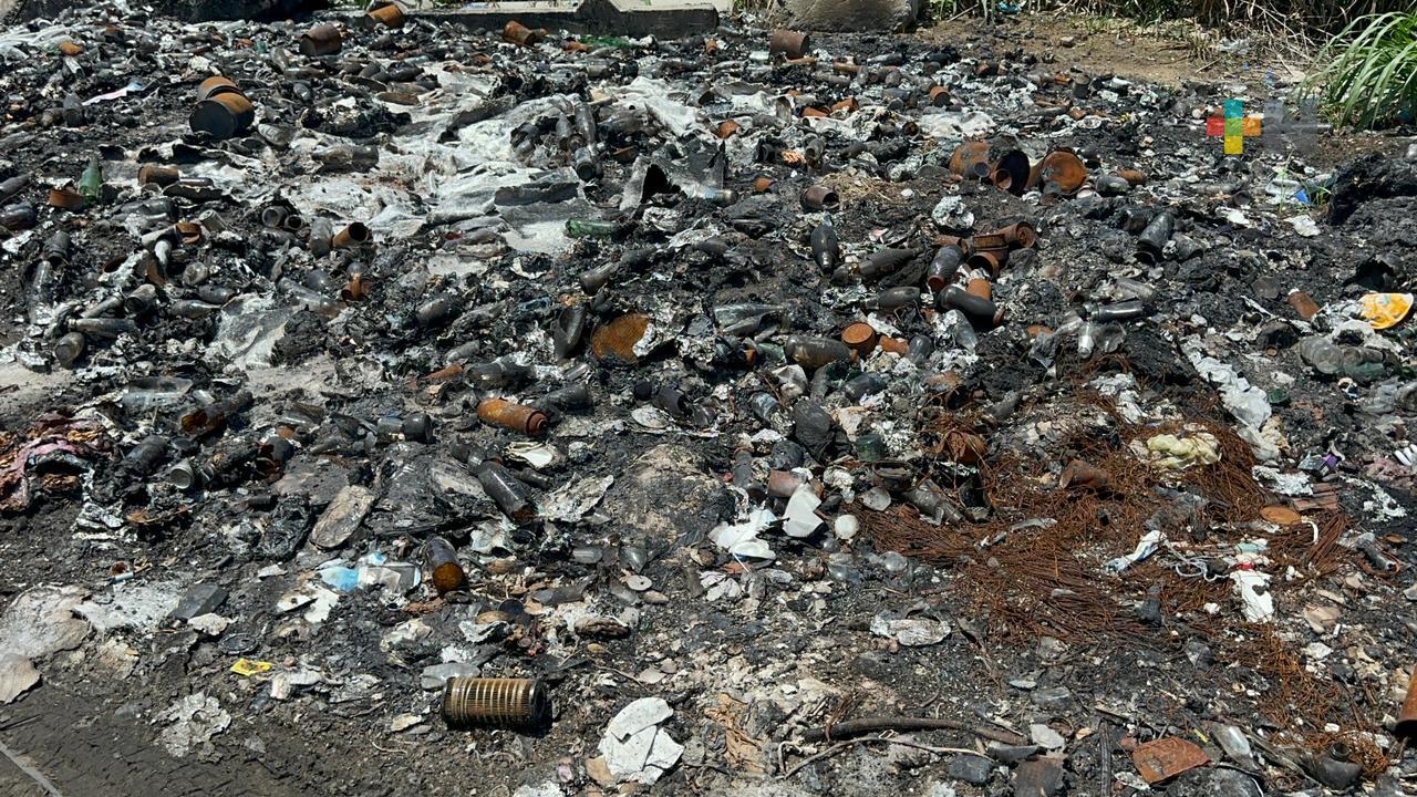 Obra abandonada se convierte en basurero clandestino en Coatzacoalcos