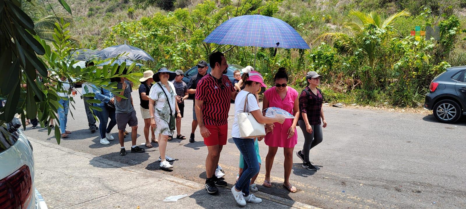 Votantes toman precauciones por altas temperaturas en conurbación de Veracruz y Boca del Río