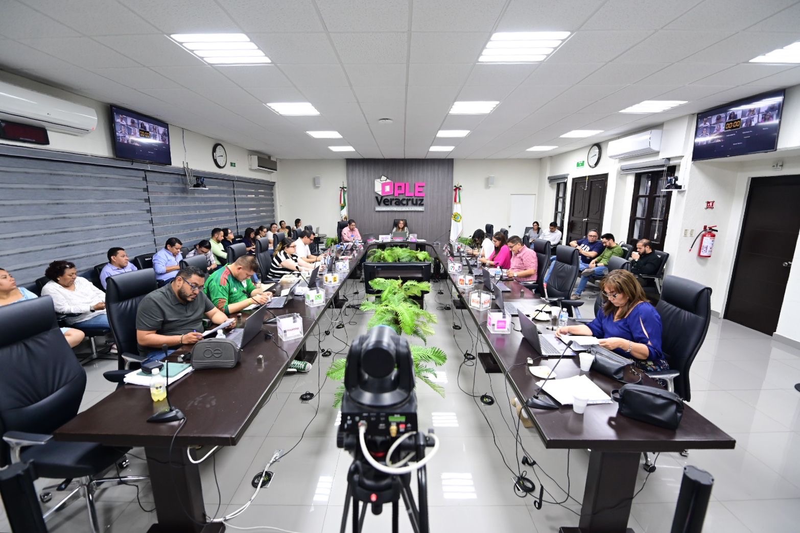 Consejo del OPLE Veracruz aprueba designación de integrantes en consejos distritales 05 en Poza Rica y 06 Papantla