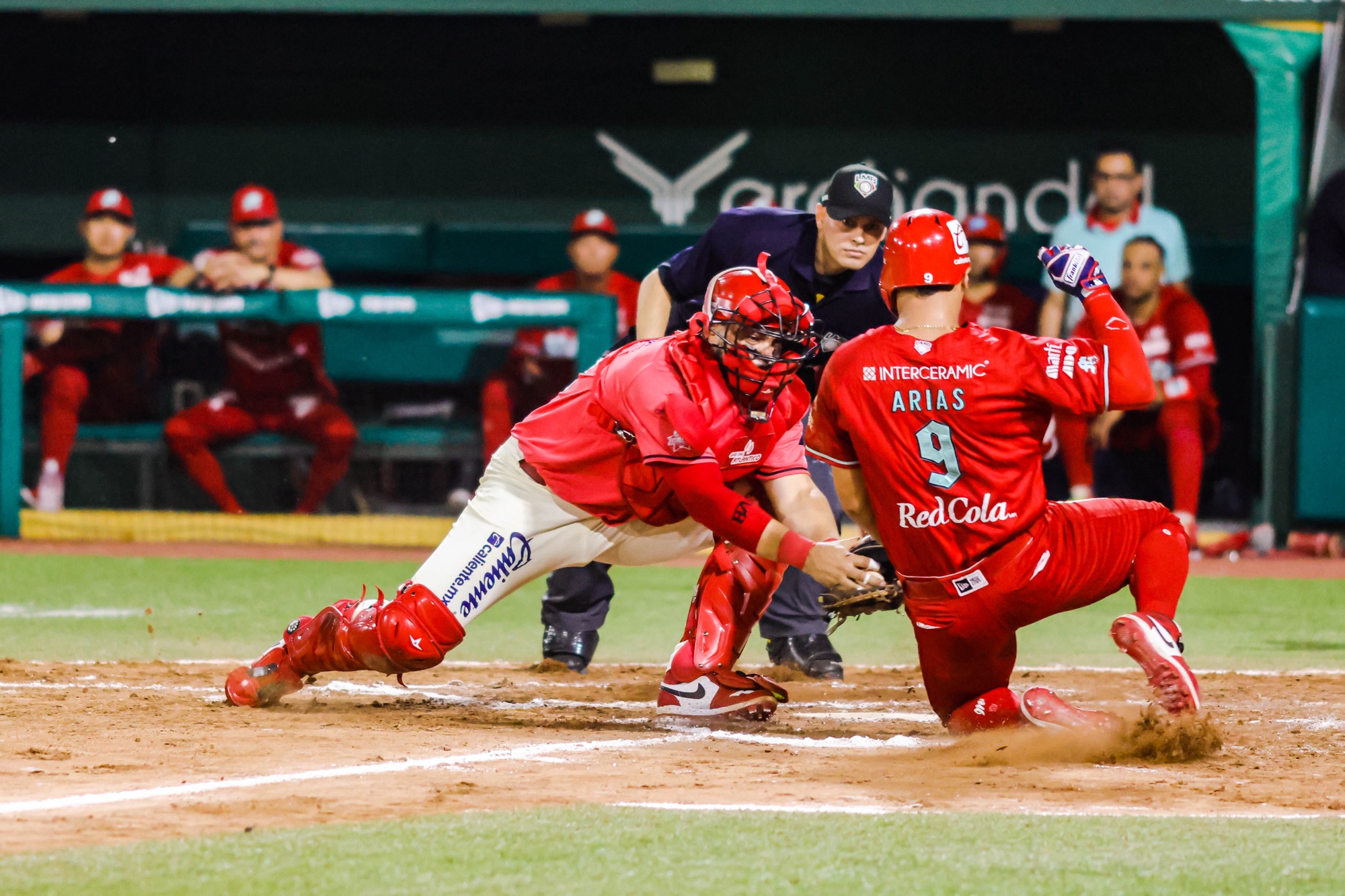 En 12 entradas, El Águila vence a Diablos Rojos y se queda con la serie