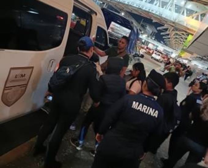 Marina informa sobre rescate de ocho menores en AICM