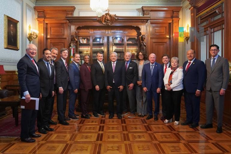 Presidente recibe en Palacio Nacional a legisladores de Estados Unidos