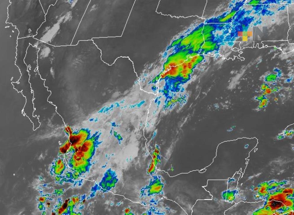 Ambiente caluroso diurno con posibles lluvias vespertinas al norte y sur del estado