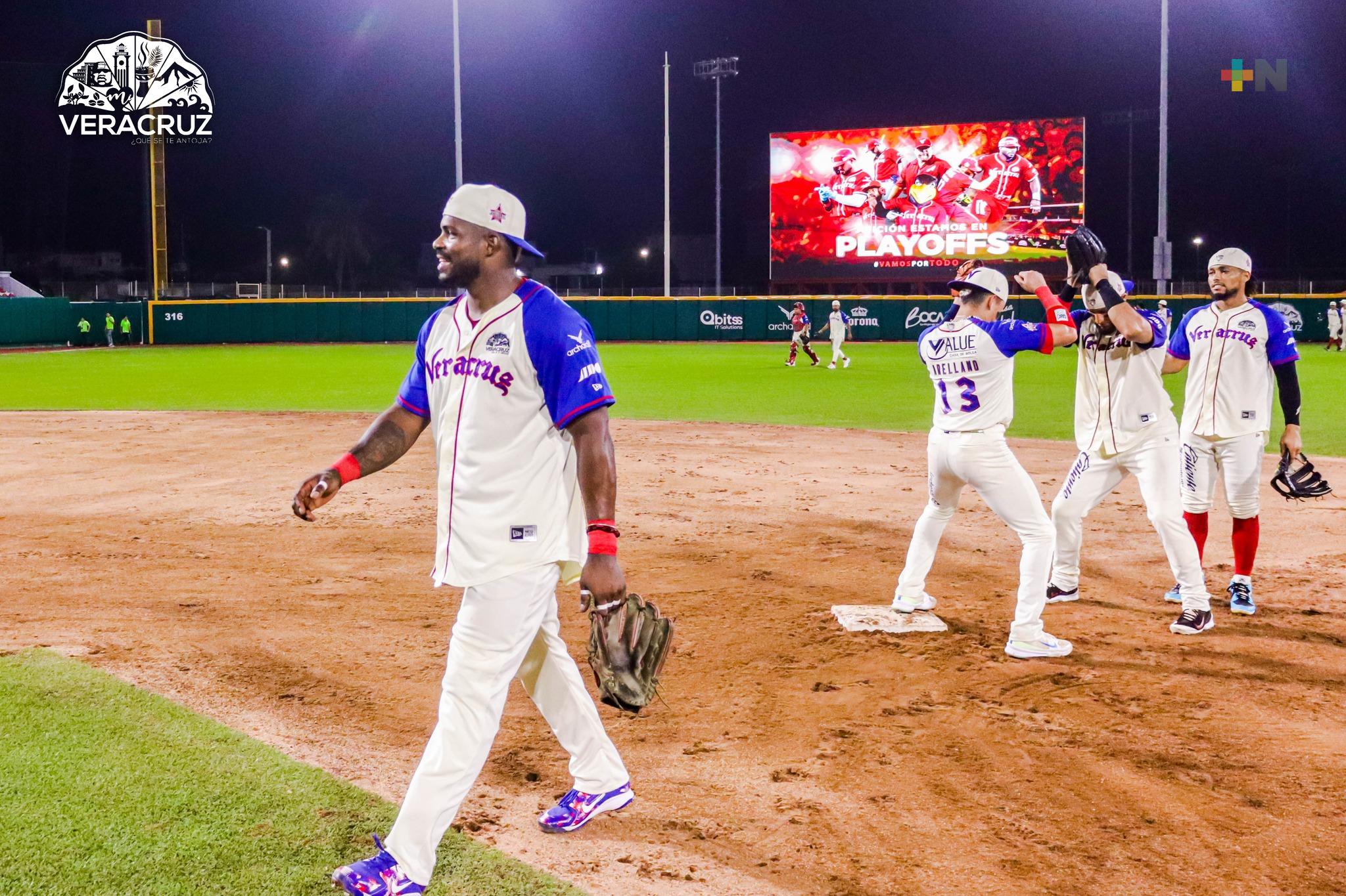 Cuitláhuac García felicita a El Águila de Veracruz por su pase a playoffs