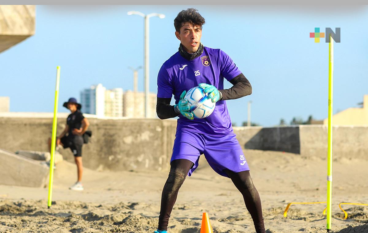 Axel Quiroz, nuevo guardameta del Racing de Veracruz