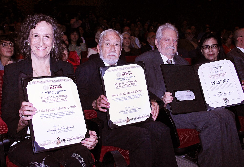 Entregan Premio Nacional de Ciencias 2020 a 2023