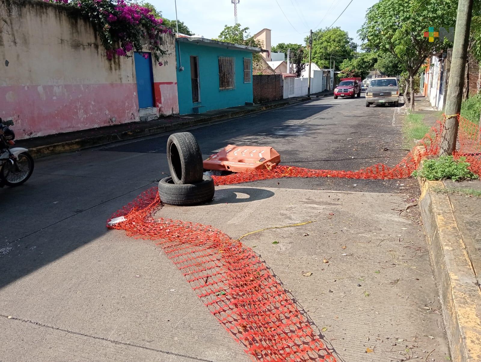 Hundimiento en avenida del municipio de Veracruz afecta vialidad de la zona