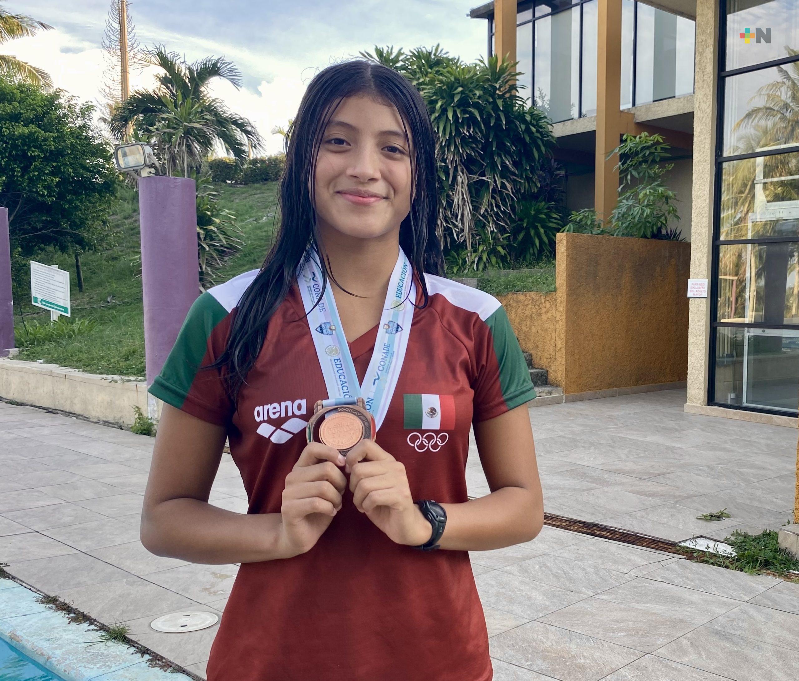 Nadadora de Coatza, Ximena Hipólito ganó bronce en Nacionales Conade 2024
