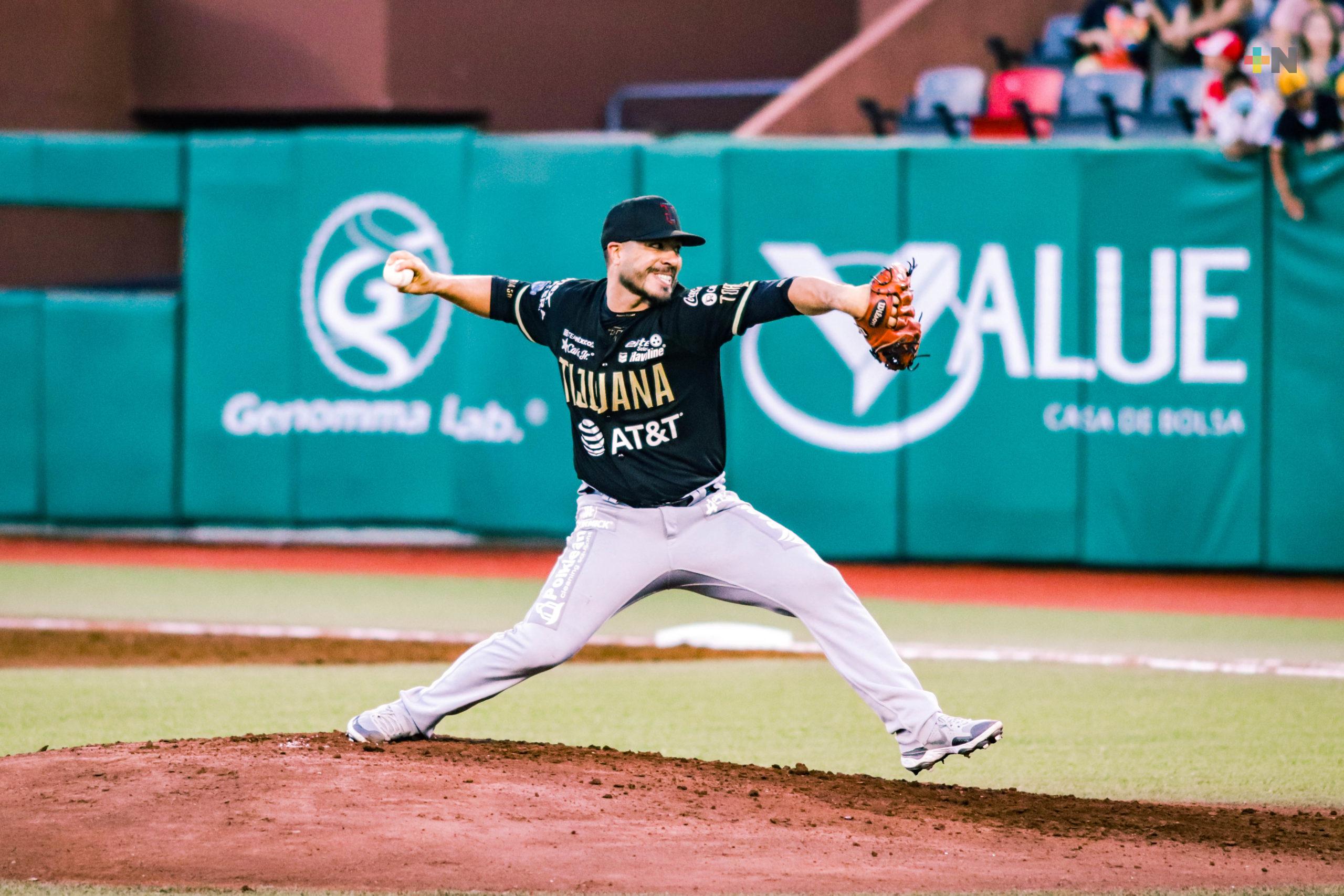 Manny Barreda llega a El Águila de Veracruz