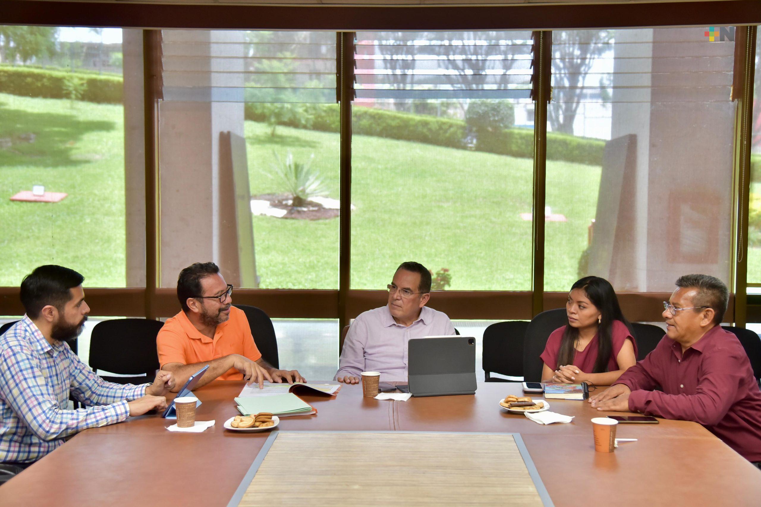 Atienden diputada y senador a citricultores oriundos de Álamo