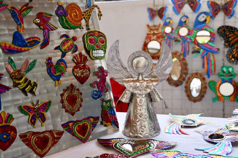 Expoventa de artesanías y productos tradicionales veracruzanos en Centro Cultural Atarazanas