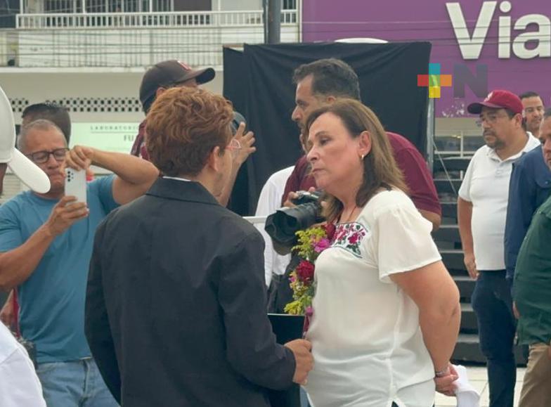 Rocío Nahle atiende al hermano de Noriko Dayana, quien falleció tras ataque en Coatza