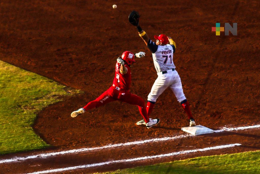 El Águila blanquea a Campeche y barre en la serie a los Piratas