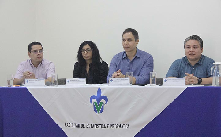Universitarios generan buenas noticias en la industria del software