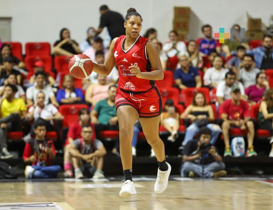 Naomi Davenport de Rojas de Veracruz incluída en quinteta ideal de LNBP Femenil