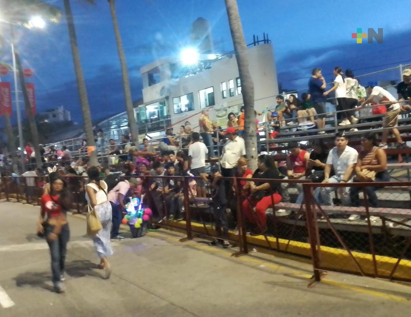 Realizan último desfile del Carnaval de Veracruz, edición 100