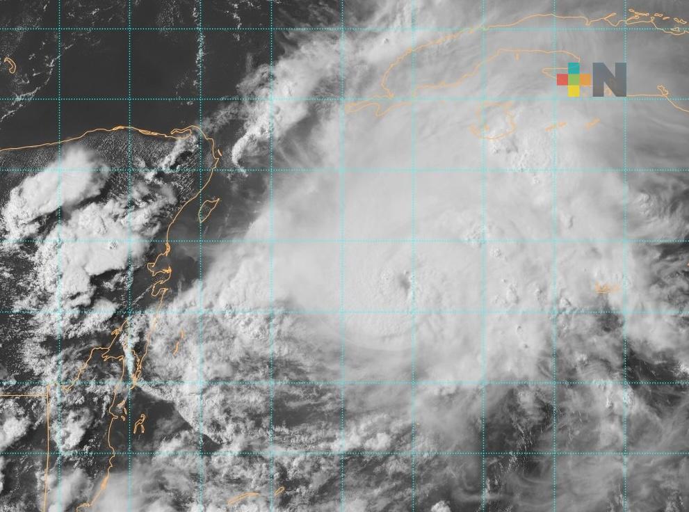 «Beryl» está a 345 kilómetros de Tulum, impactará este viernes de madrugada en Quintana Roo