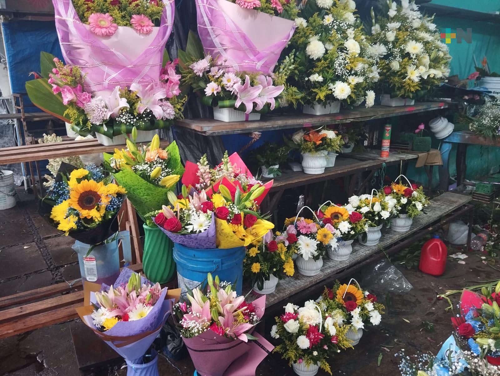 Aumenta precio de la flor en Veracruz puerto