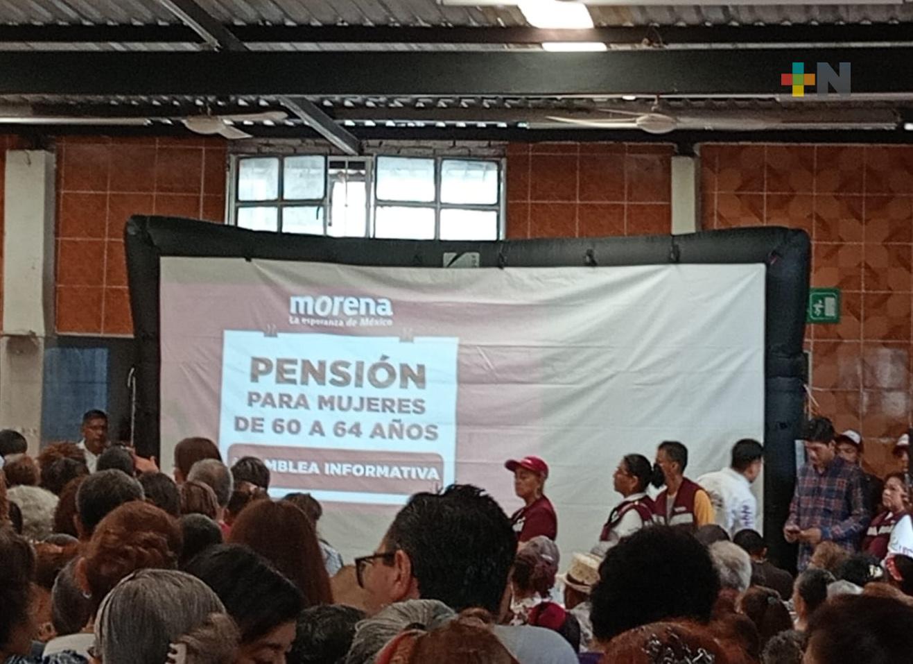 Realizan asamblea informativa «Pensión para mujeres de 60 a 64 años» en  Veracruz