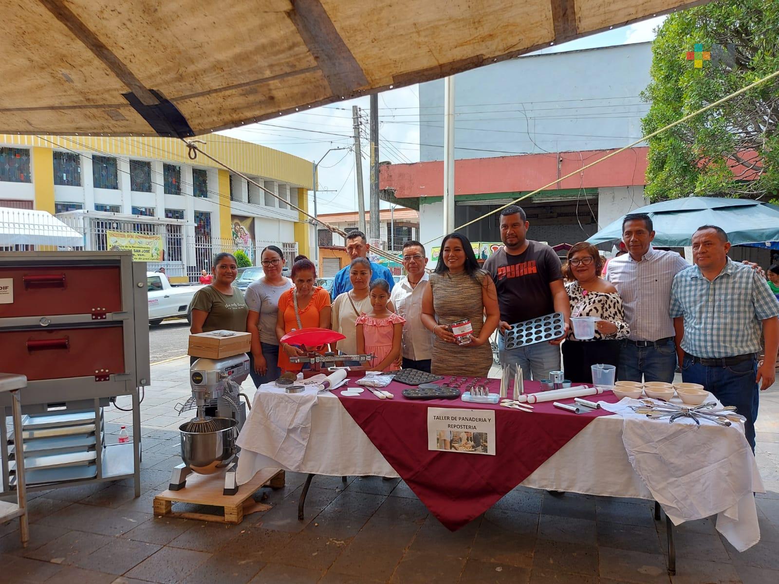 En Omealca entregan apoyos de proyectos productivos y para la vivienda