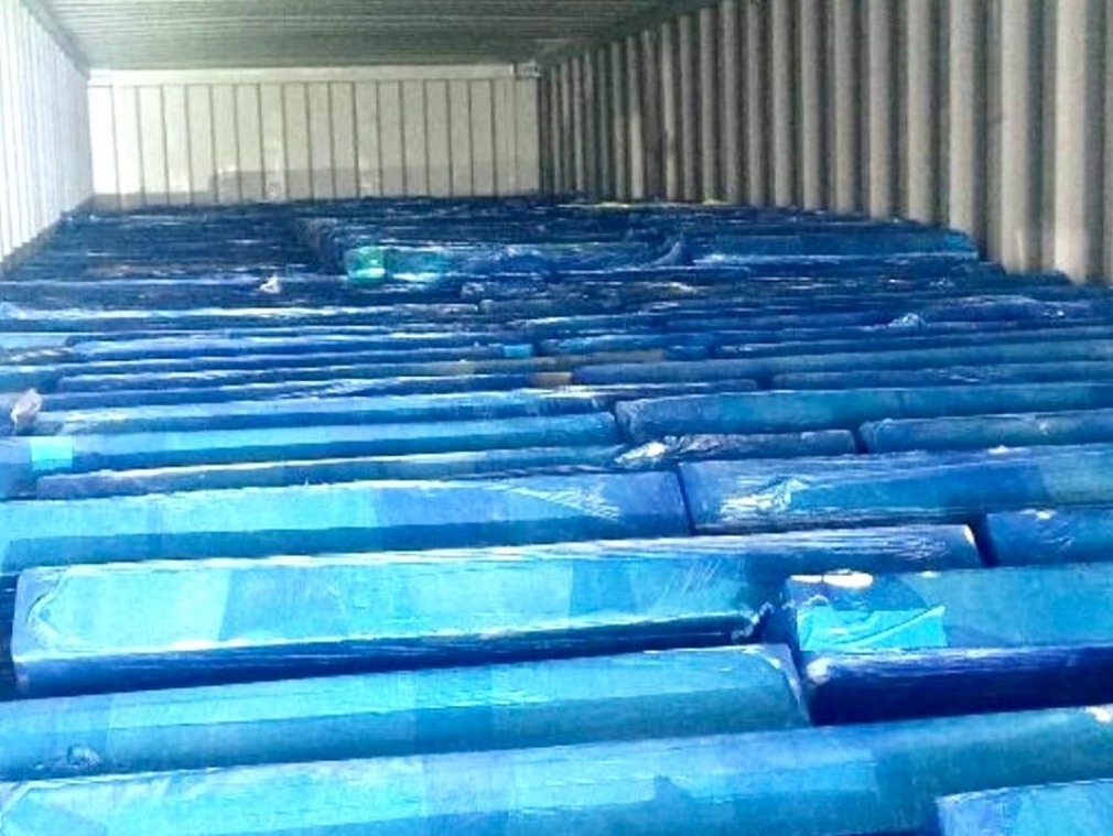 Incauta aduana marítima de Veracruz  cargamento de mariguana; iba a Dominicana